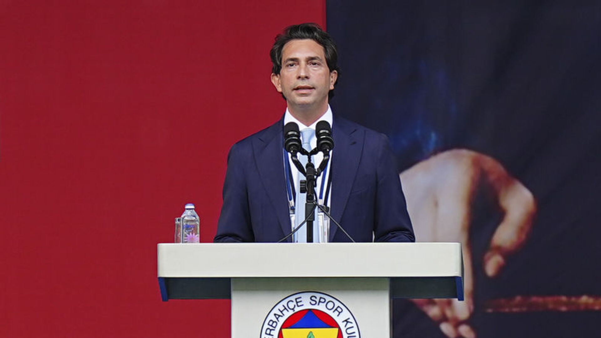 Fenerbahçe'den Bankalar Birliği'ne Sert Tepki: 'Kulüplerin Sırtından Kazanç Sağlıyorlar'