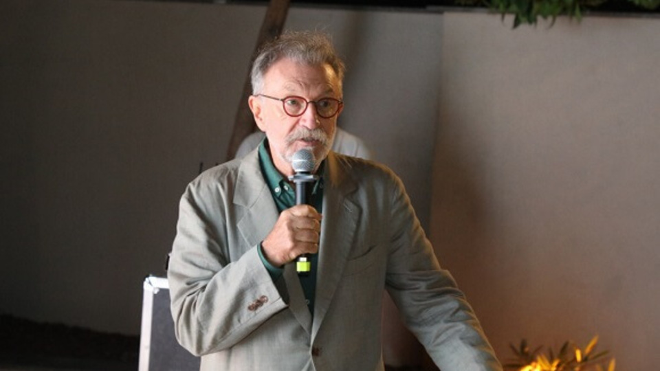 'İzlerin Ötesinde' açıldı