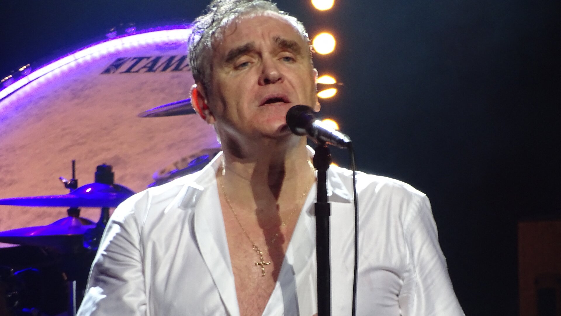 Morrissey ciddi ölüm tehdidi nedeniyle konserlerini iptal etti - magazin haberleri
