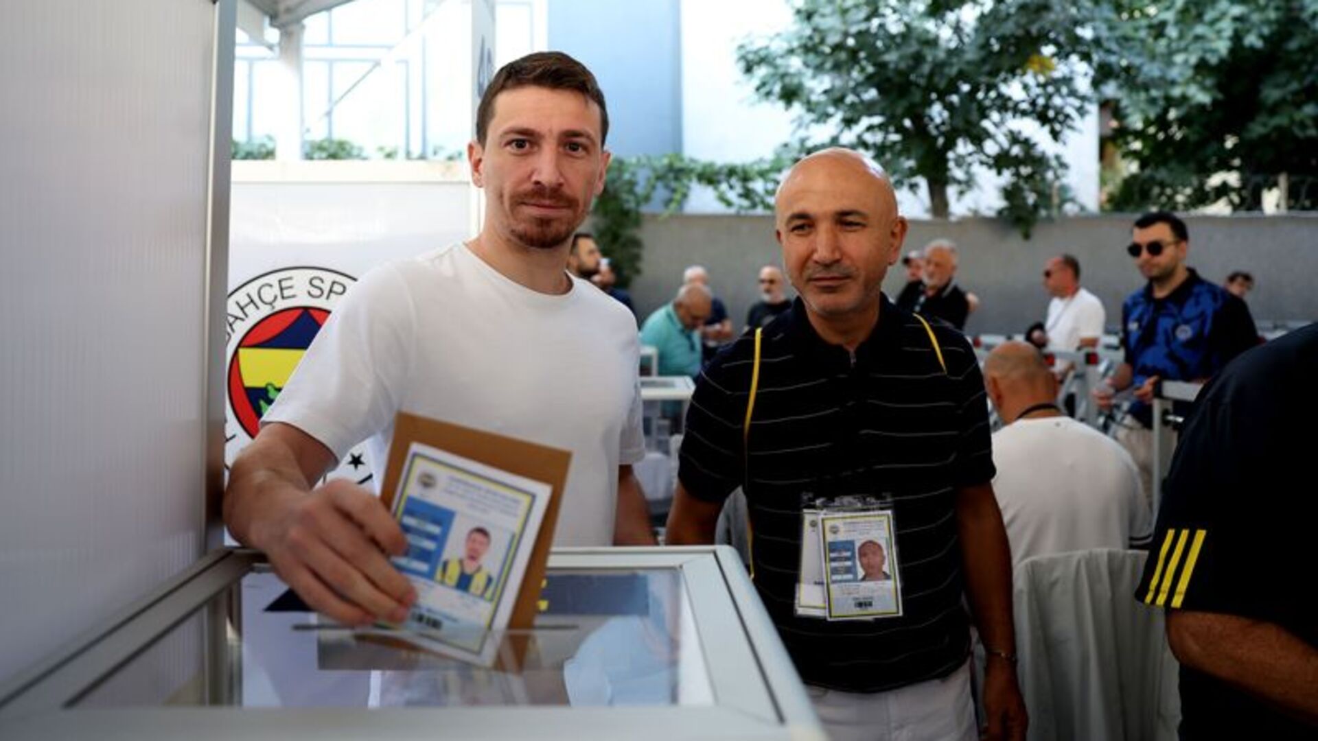 Fenerbahçe'de Mert Hakan Yandaş Krizi! Kartal Yuvası'nda Şok Gelişme