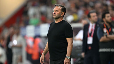 Okan Buruk'tan kadro kararı!