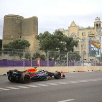 Bakü'de kazanan Verstappen!