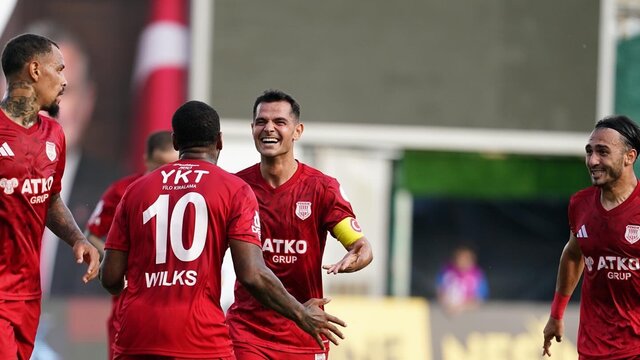 Pendikspor, üç puanı iki golle aldı!