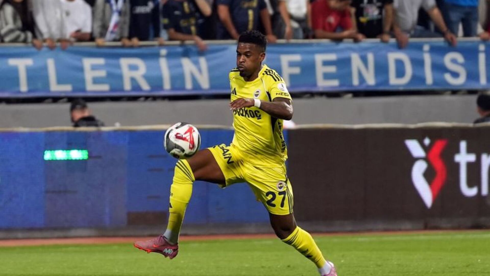 Nélson Semedo'dan Sert Çıkış: 'Herkes Aynaya Bakmalı ve Yüzleşmeli!'
