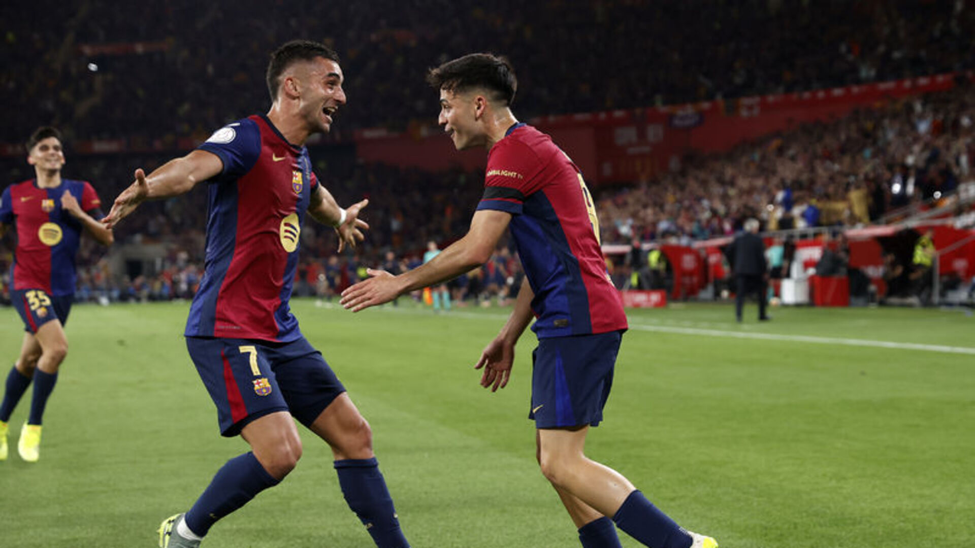 Barcelona, Getafe'yi Farklı Geçti: 3-0'lık Skorla Liderliğe Uzandı!