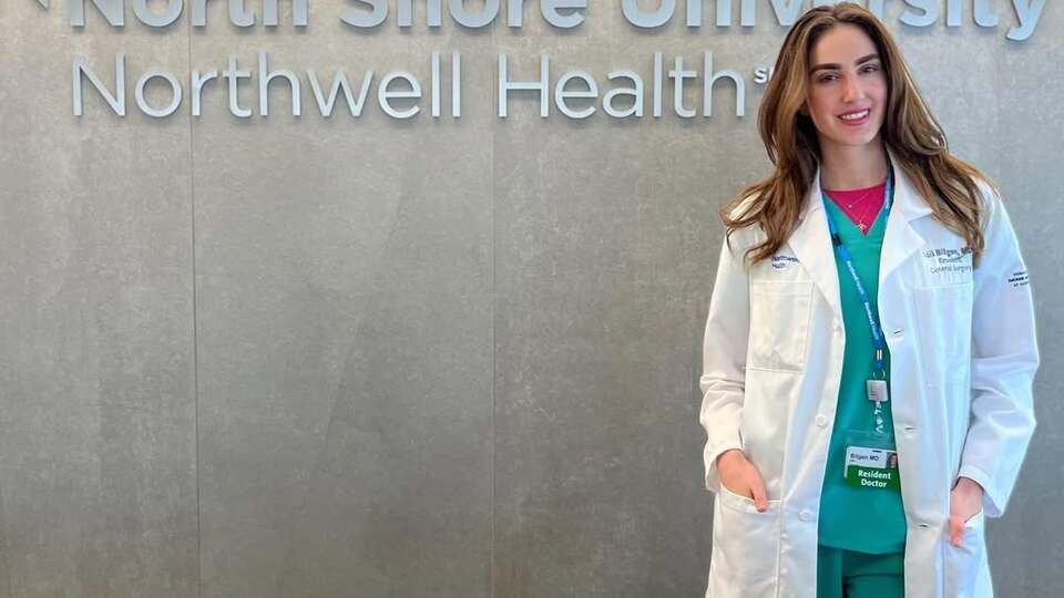 Türkiye güzeli görevine başladı