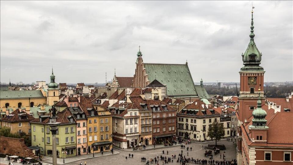 Varşova nerede, hangi ülkede?