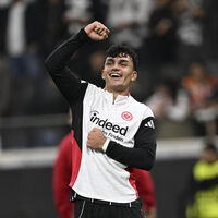 Almanya'da Can Uzun fırtınası!