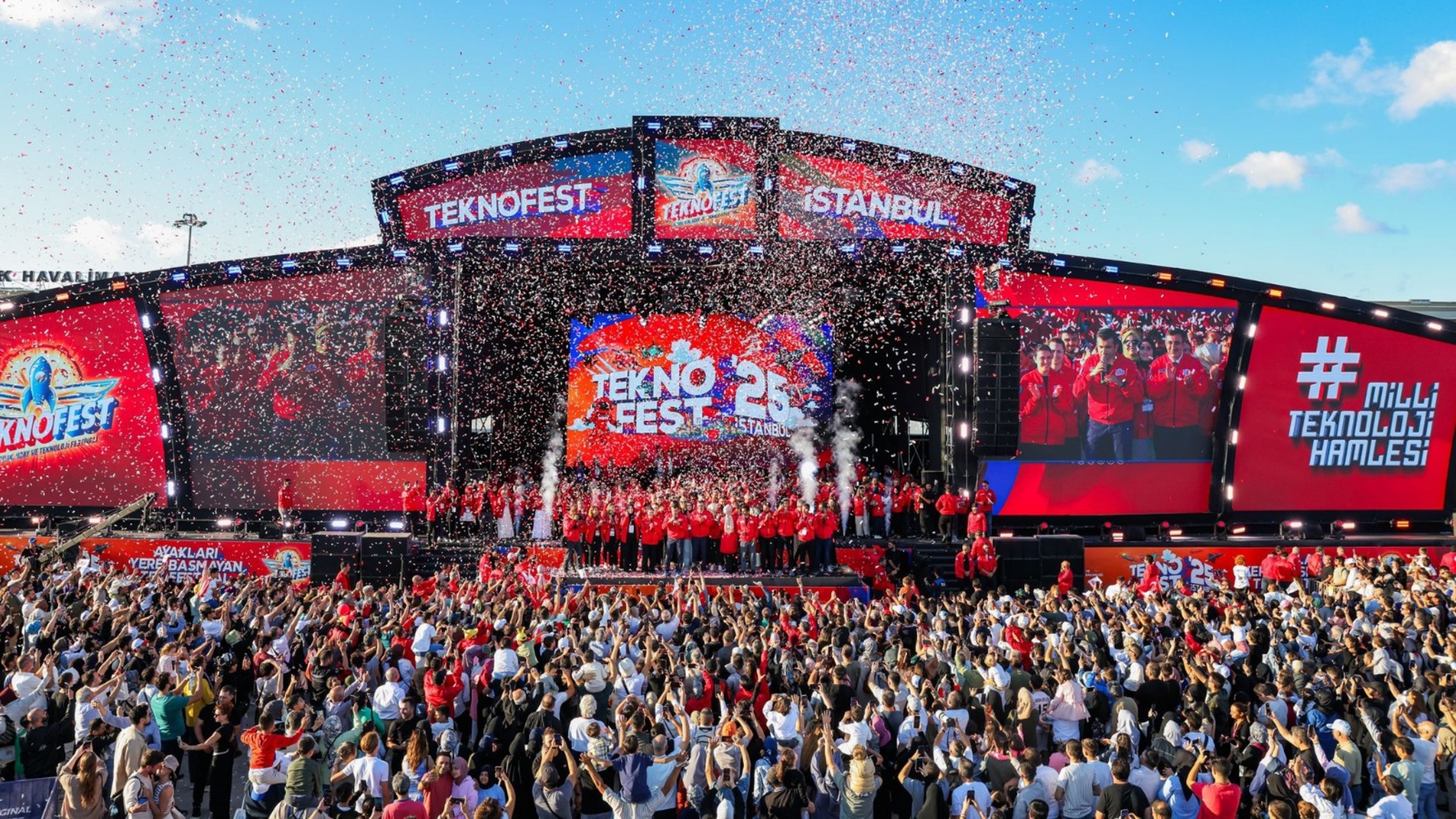 Teknofest İstanbul'da Rekor Kırıldı: 1 Milyon 32 Bin Ziyaretçiye Ulaşıldı!