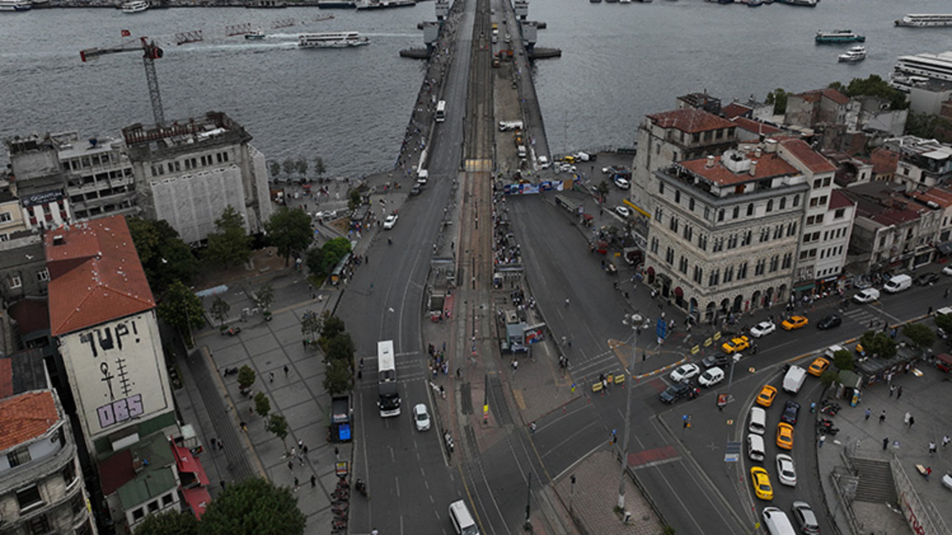 Karaköy Nerede? İstanbul'un Kalbindeki Tarihi ve Modern Semtin Keşfi