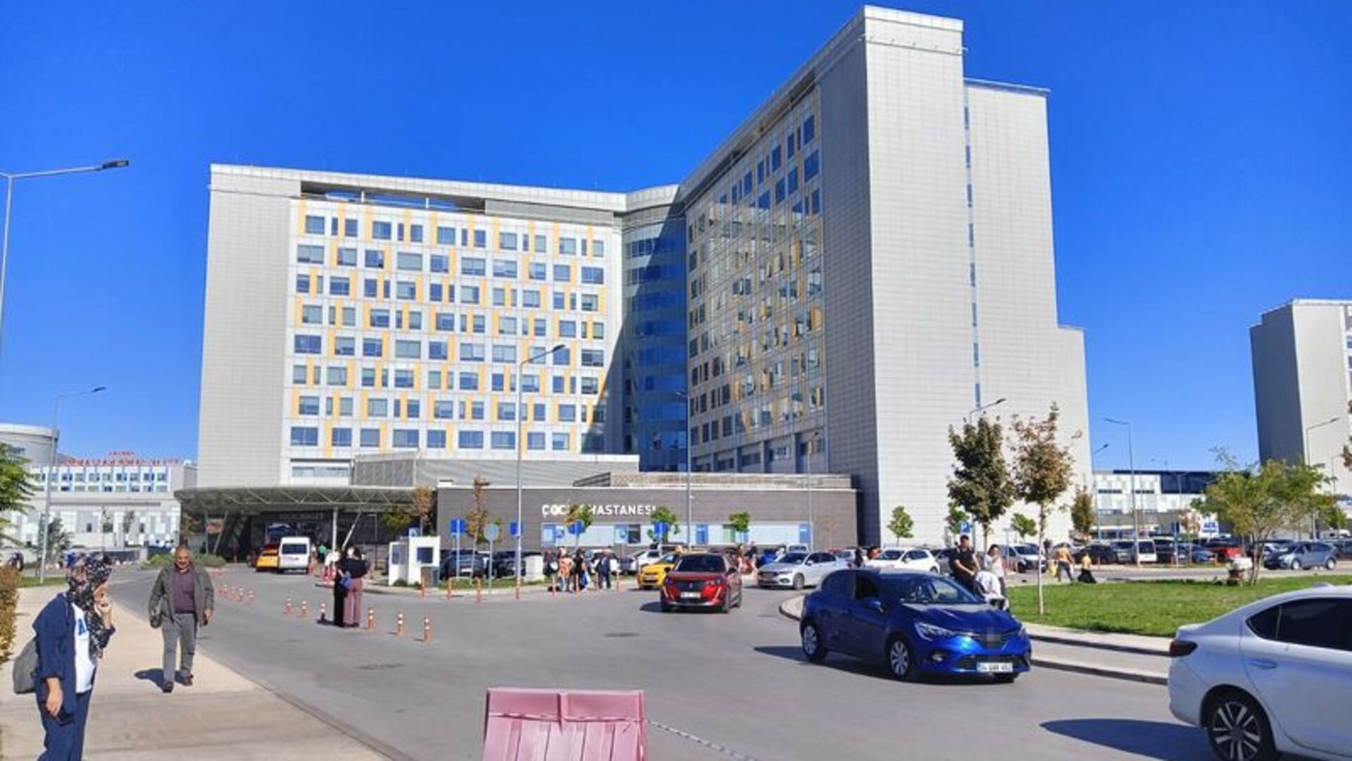 Gürültü yapıyorlar diye rastgele ateş açtı! 14 yaşındaki Hiranur'a komşu kurşunu! | Son dakika haberleri