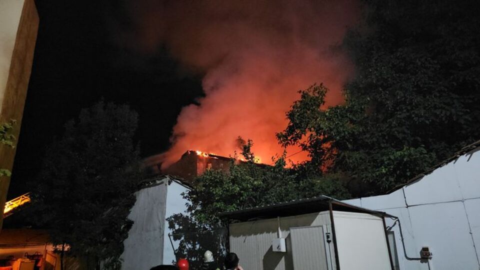 Yangında karı ve koca dumandan etkilendi