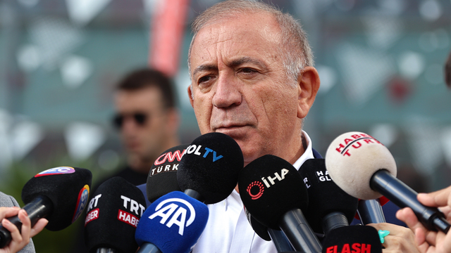 Kılıçdaroğlu susarak, Tekin konuşarak kaybetti