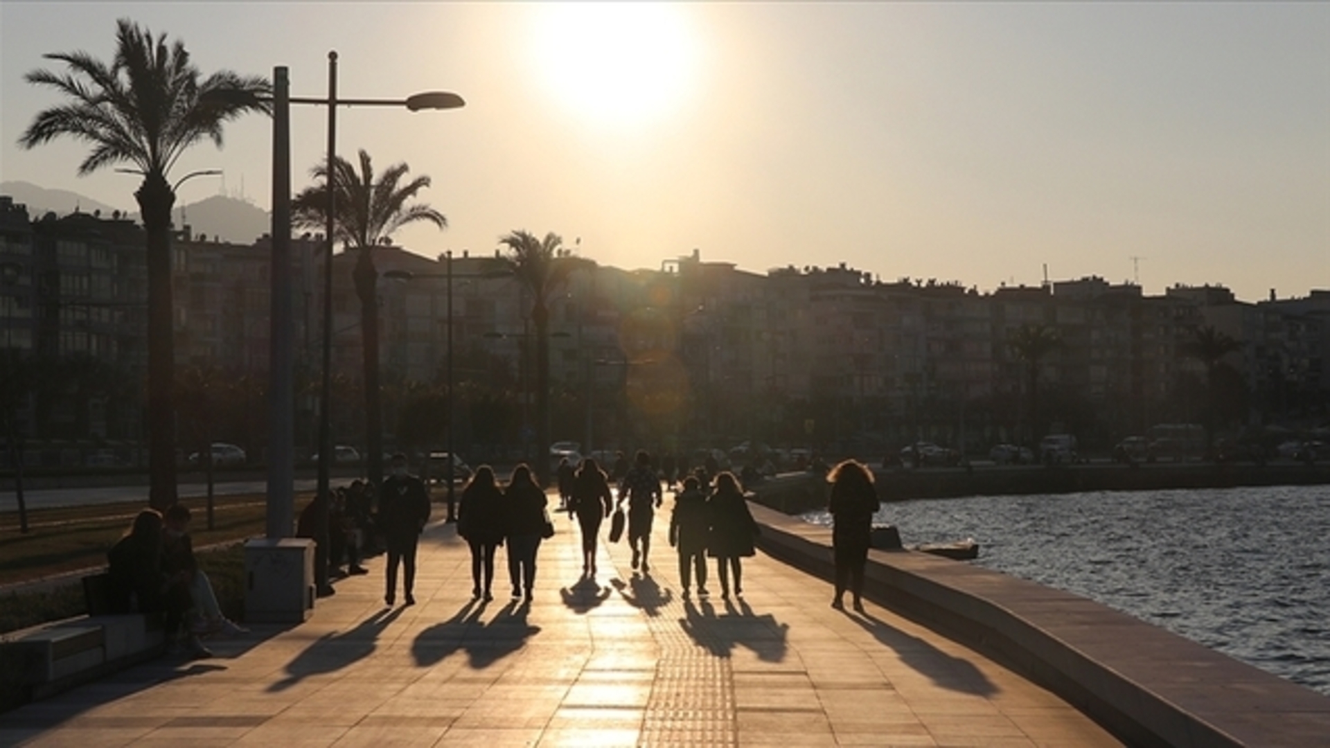 Meteoroloji Uyardı: Ankara, İzmir ve İstanbul'da Hafta Sonu Hava Nasıl Olacak?