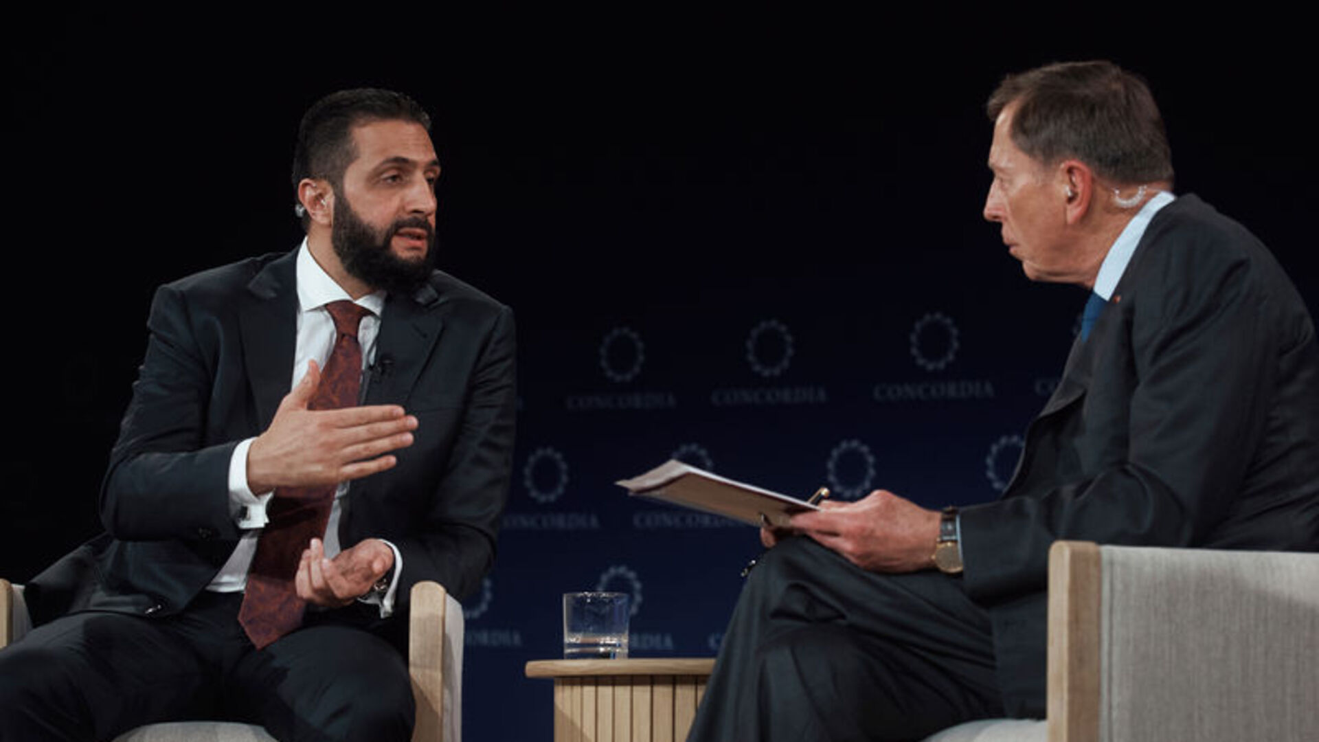 Tarihi Görüşme: Mossad Şefi ile Eski CIA Lideri Masada!