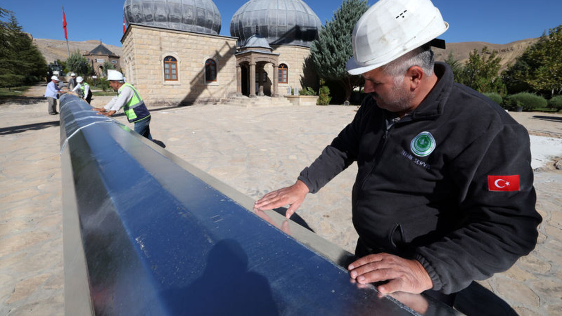 Malatya'da 50 metrelik bayrak direği | Son dakika haberleri