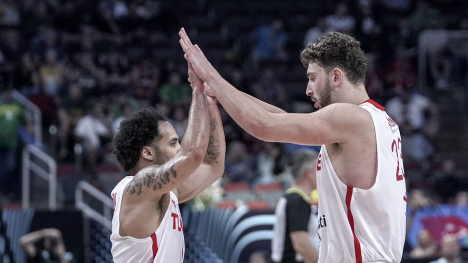 Shane Larkin'den Alperen'e övgü!