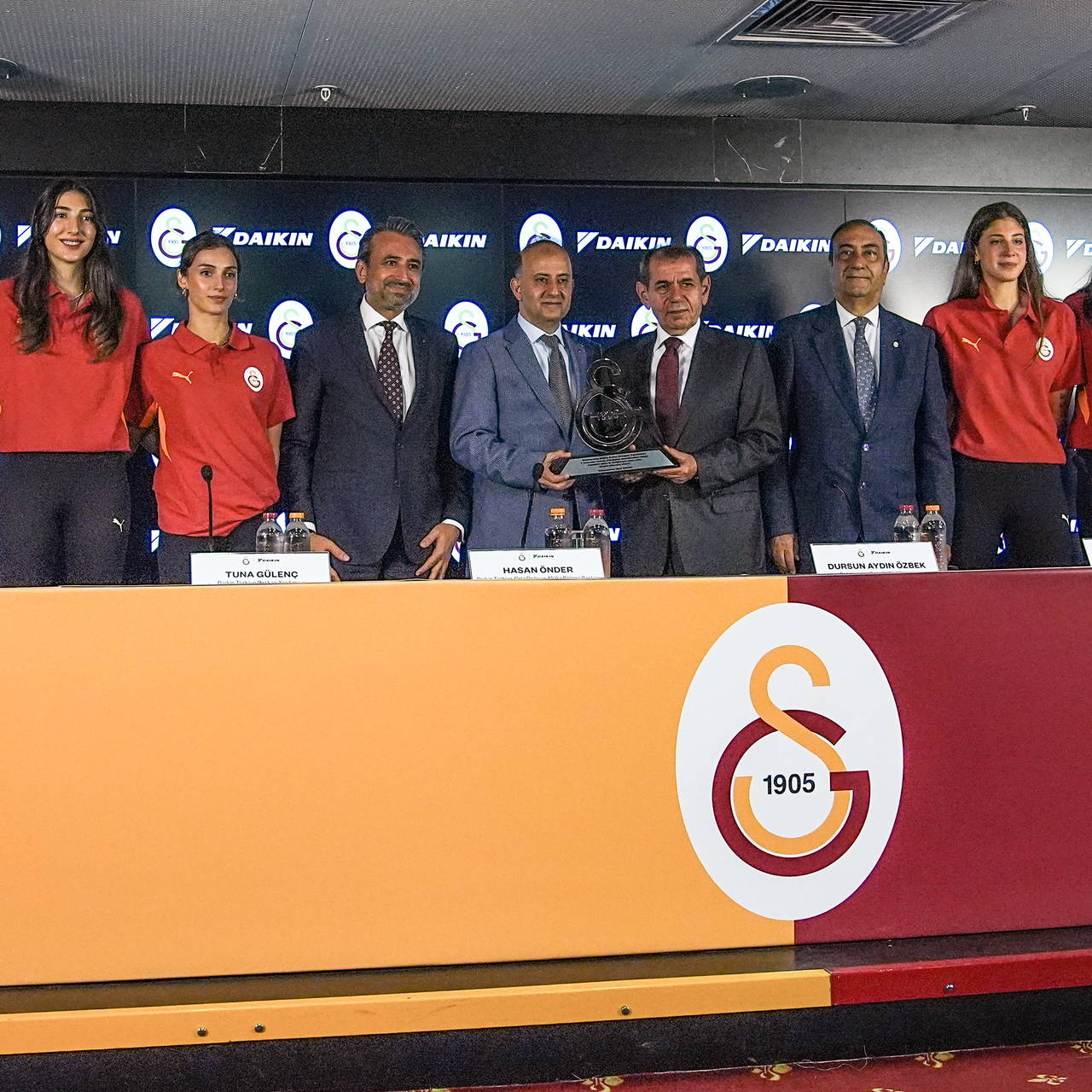 G.Saray'dan sponsorluk anlaşması!