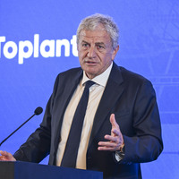 Servet Yardımcı'ya '2025 Akdeniz Mükemmeliyet Ödülü'