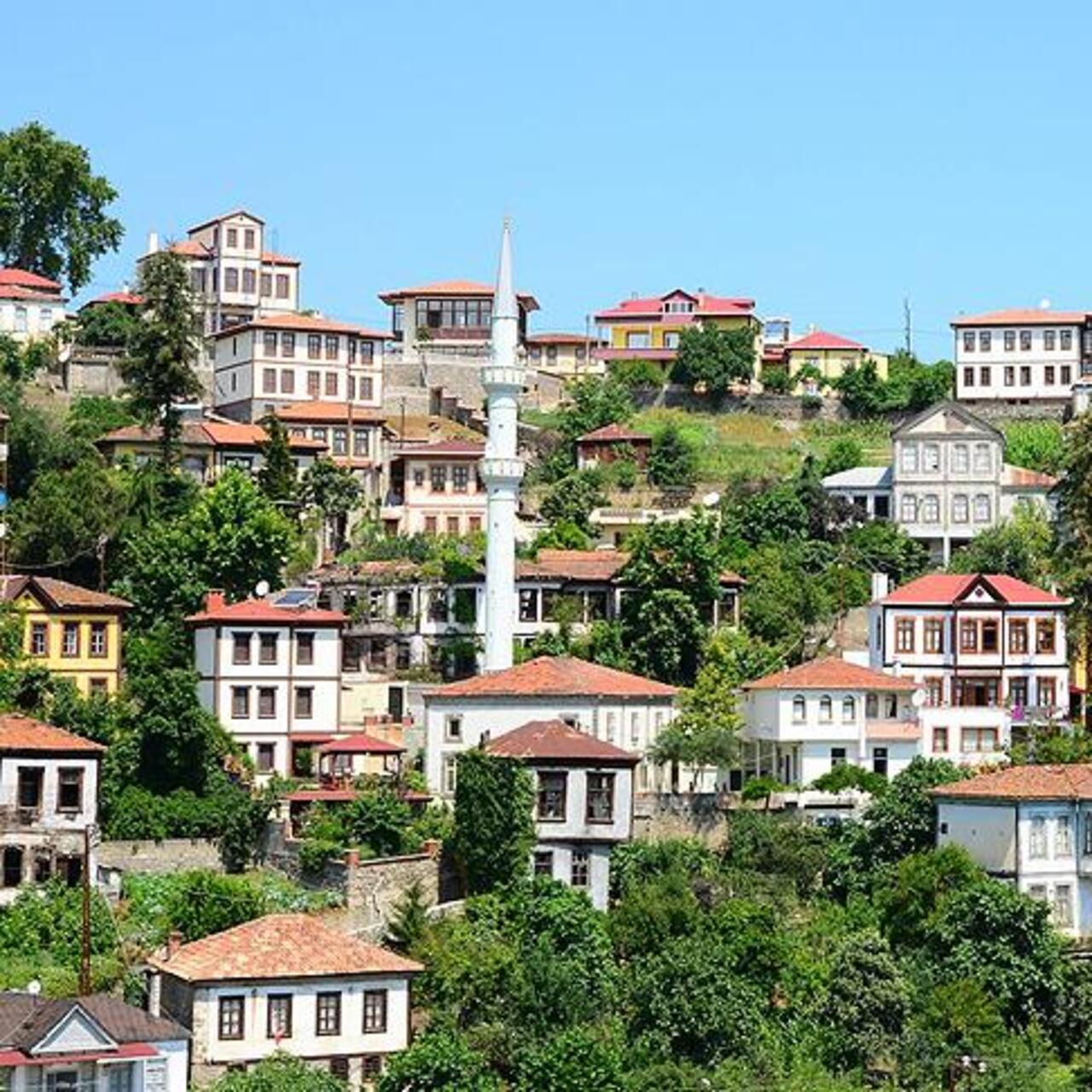 Akçaabat nerede?