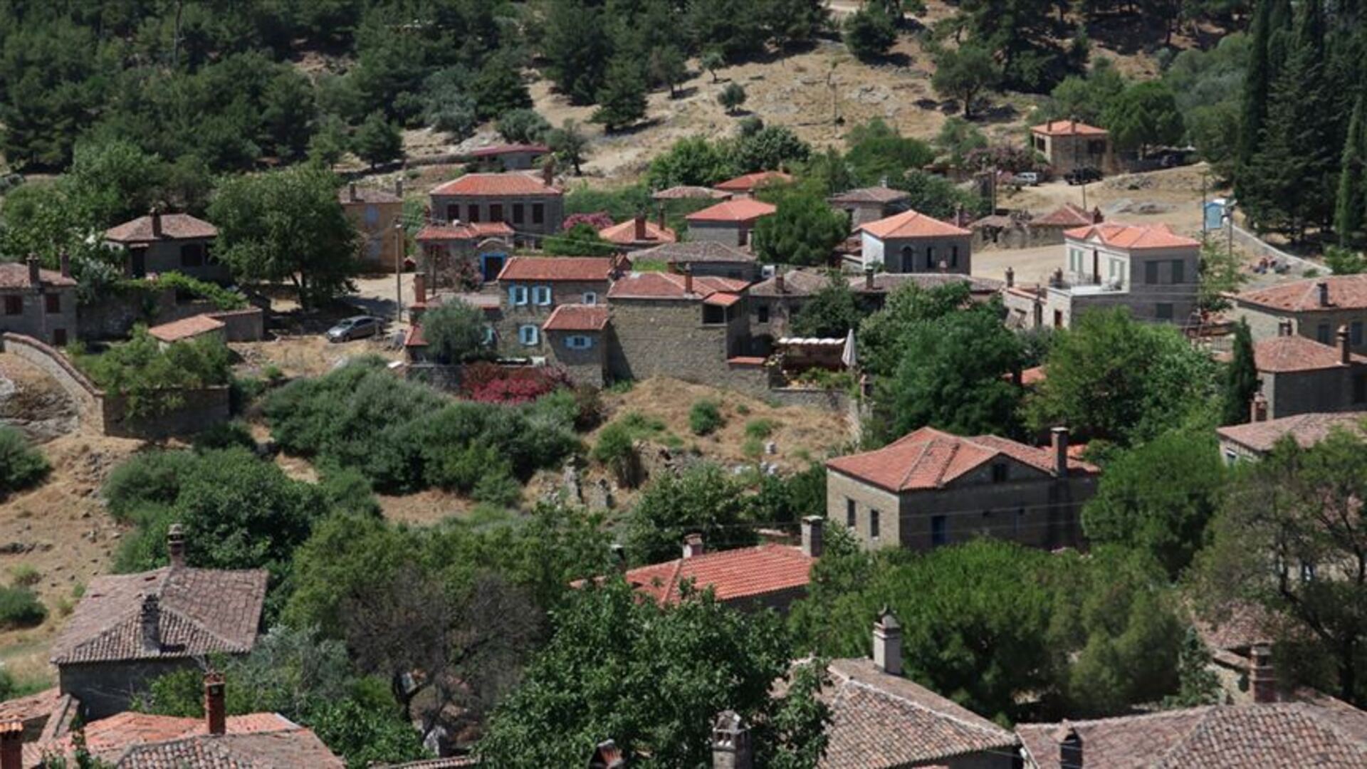 Adatepe Nerede? Bu Saklı Cennet Hangi Şehirde ve Hangi Bölgede Yer Alıyor?