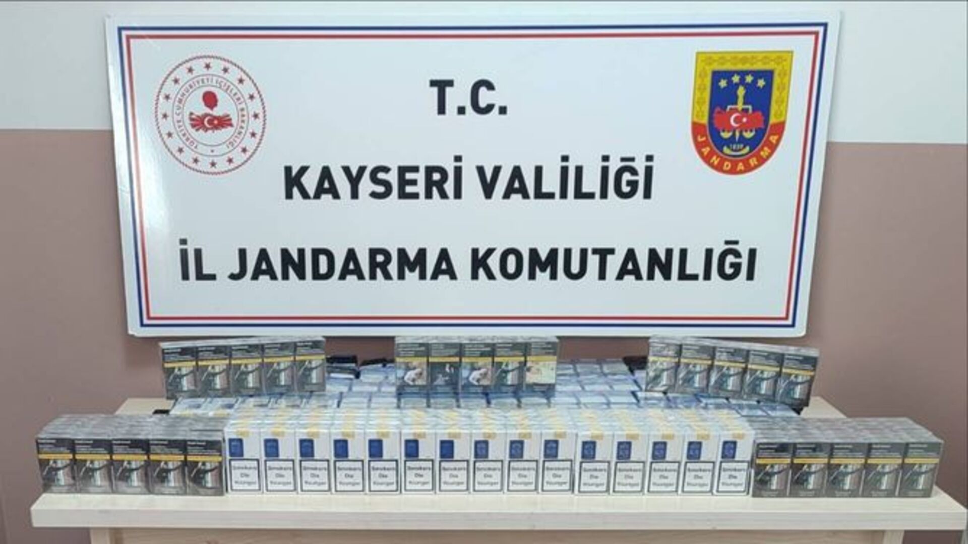 Kayseri'de 640 paket kaçak sigara ele geçirildi