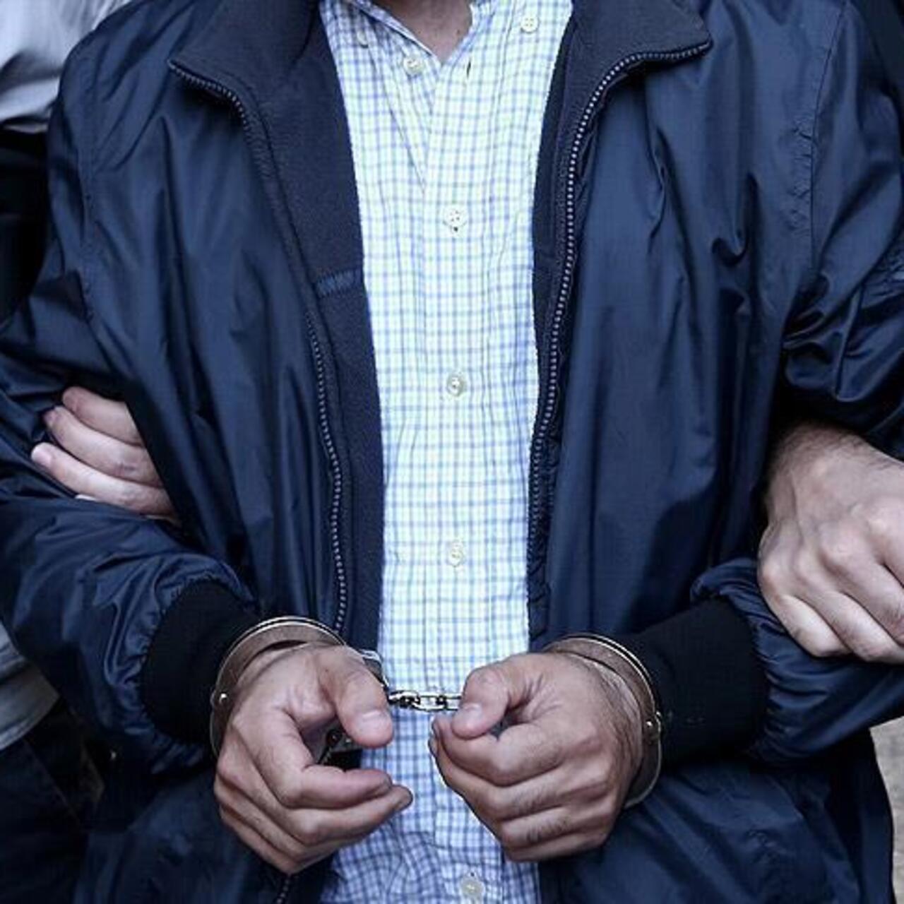 Yaşlı adamın evinden cephanelik çıktı