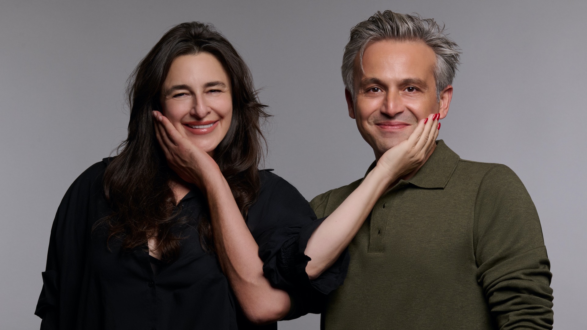 Esra Dermancıoğlu: Yönetmen Koltuğunda ve Setin Ortasında Bir Yıldız!