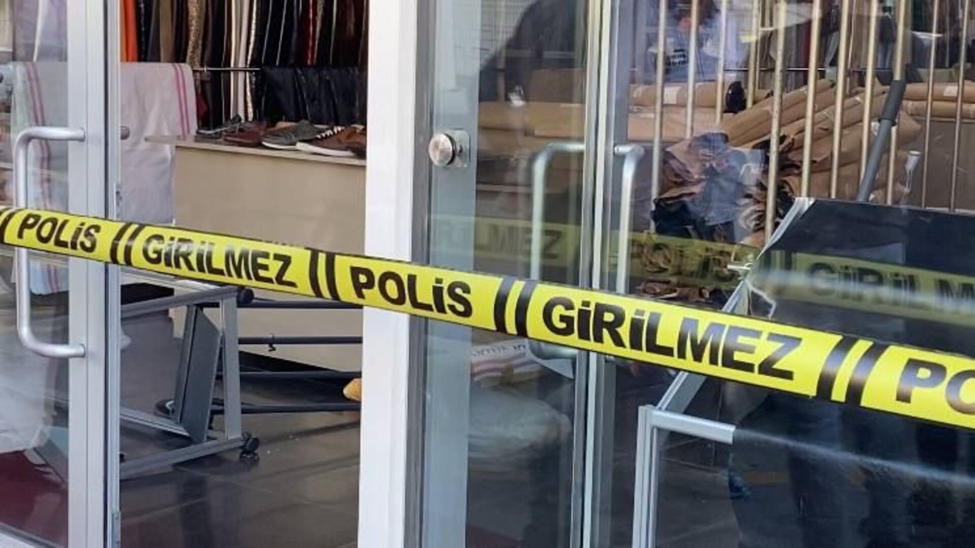 İş Yerinde Feci Saldırı: Bağlanıp Darbedilen Adam Hayatını Kaybetti