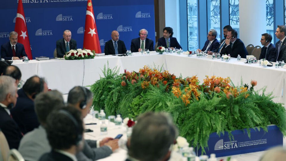 Cumhurbaşkanı Erdoğan, ABD'li düşünce kuruluşu temsilcileriyle görüştü