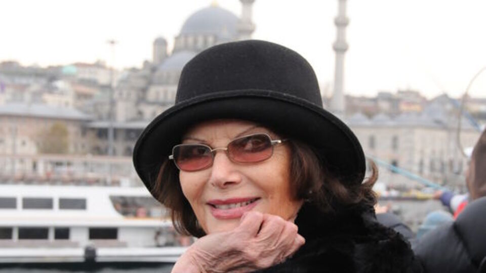 Ünlü oyuncu hayatını kaybetti