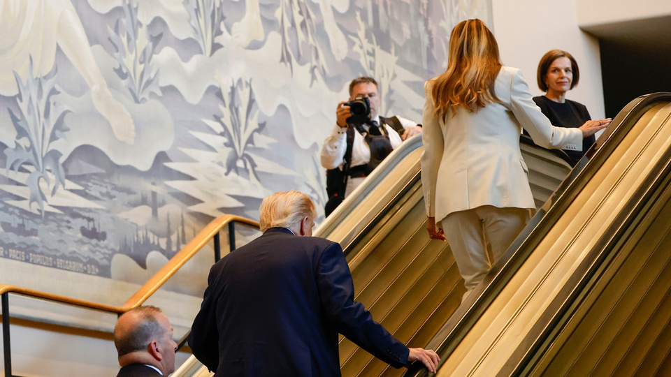 Trump merdivende kaldı, BM'den yanıt geldi