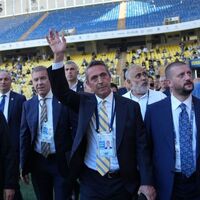 Koç Fenerbahçe'yi nasıl devretti?