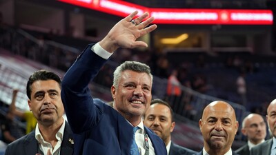 Sadettin Saran, takımını yalnız bırakmadı