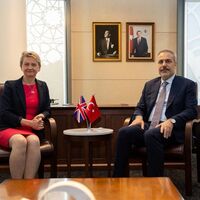 Fidan, İngiliz mevkidaşı ile görüştü