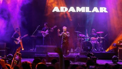 'Adamlar' müziğe ara verdi