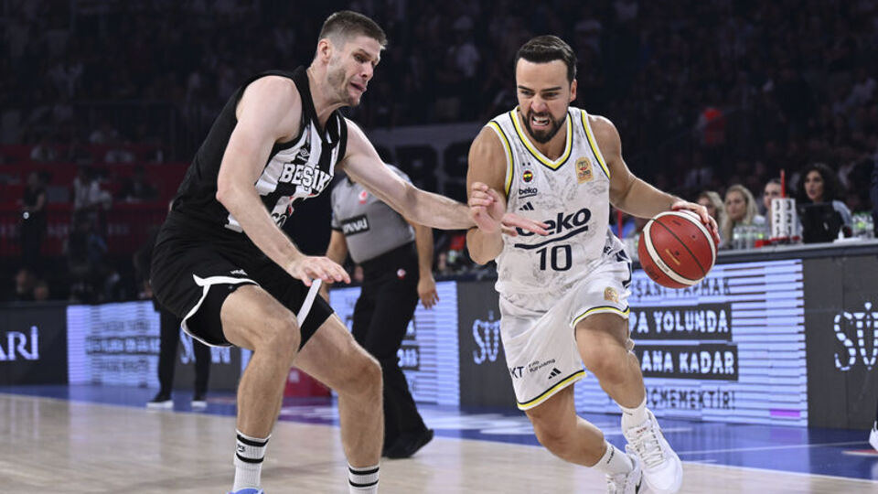 Fenerbahçe Beko - Beşiktaş GAIN karşılaşmasına ara verildi!