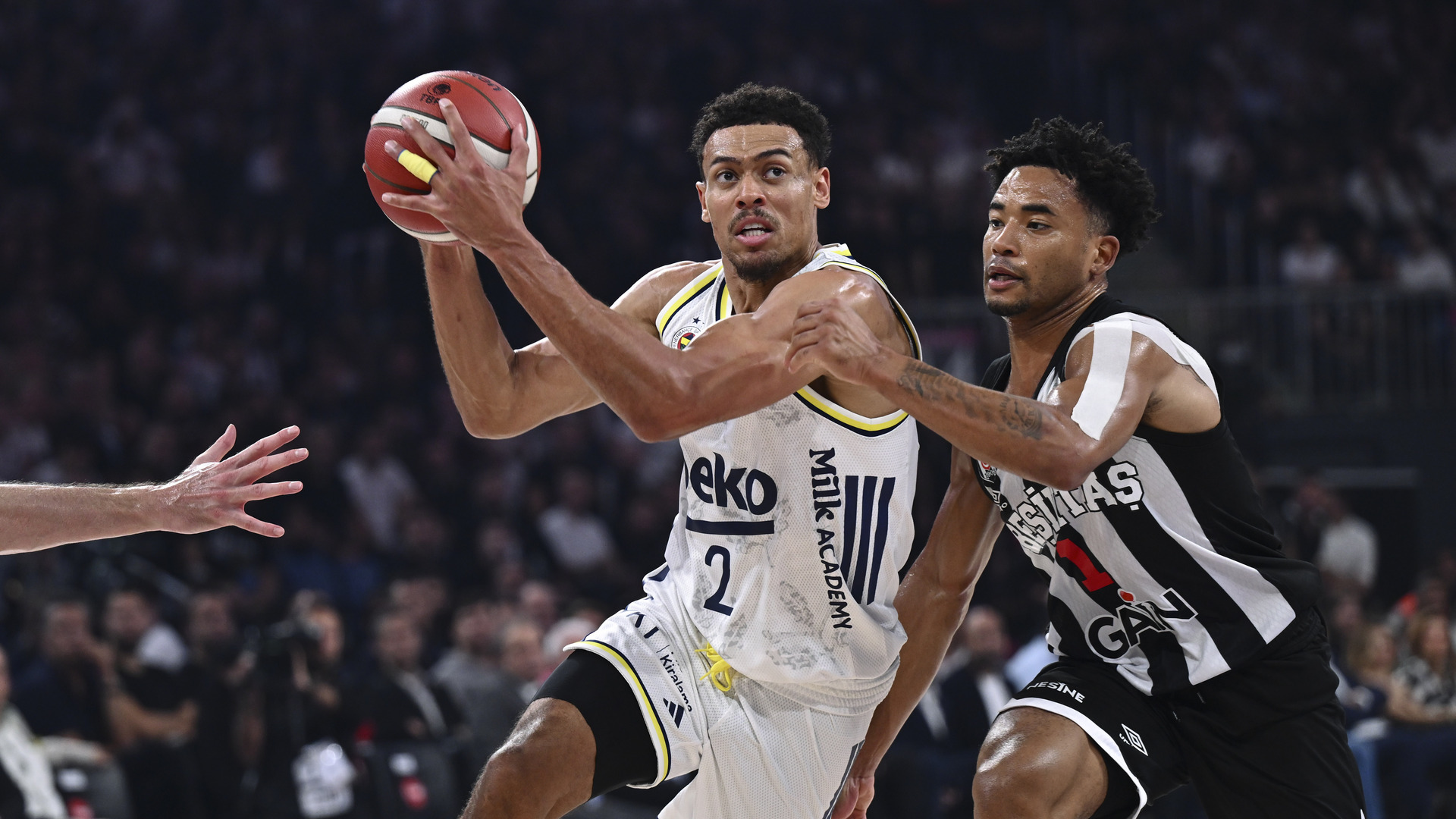 Fenerbahçe Beko, Cumhurbaşkanlığı Kupası'nda Anadolu Efes'i Devirdi: 38. Kupa Sarı-Lacivertlilerin!