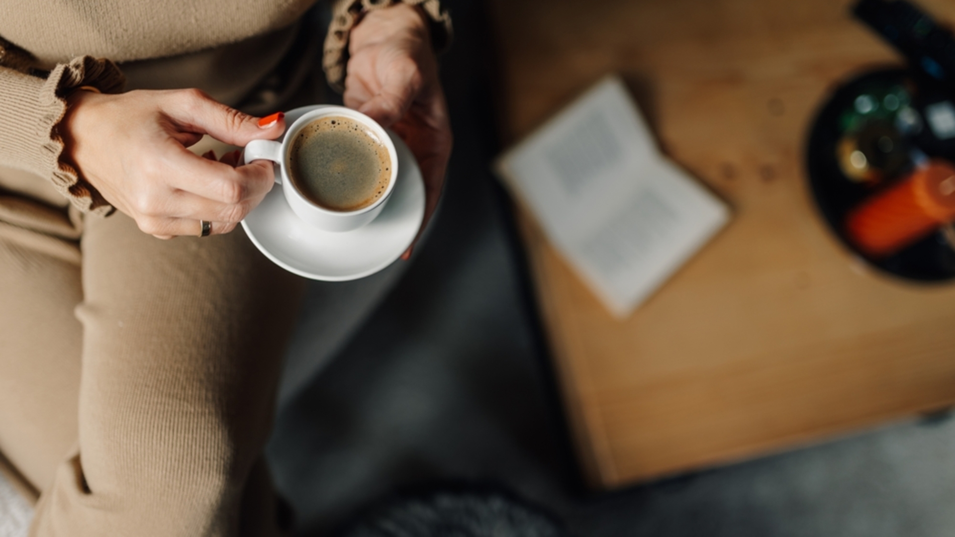 Güne kahveyle başlıyorsanız dikkat edin: Bu besinlerin aç karnına tüketilmemesi gerekiyor!