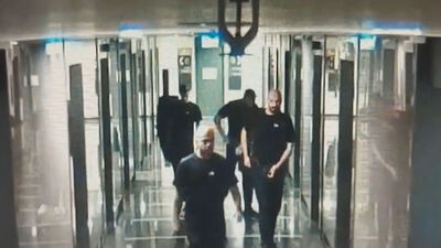 Gitar kılıfında kalaşnikof! 8 gözaltı