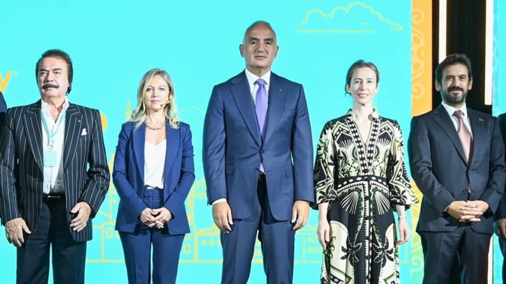 Bakan Ersoy'dan dijital müzik platformlarına şeffaflık çağrısı