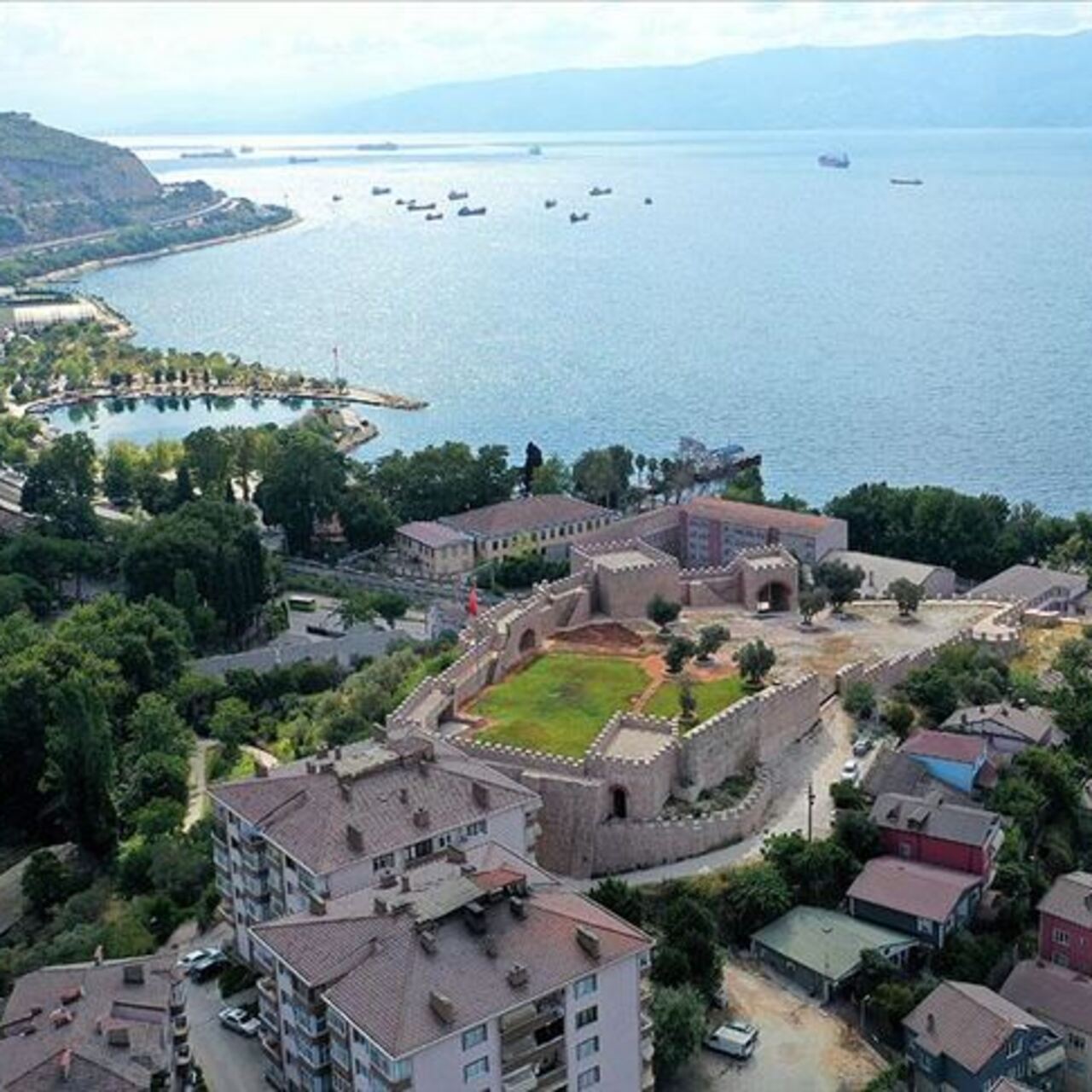 Hereke nerede?