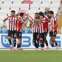 Sivasspor'dan A. Demirspor'a farklı tarife!