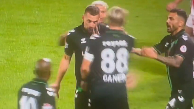 Caner Erkin'den takım arkadaşına tokat!