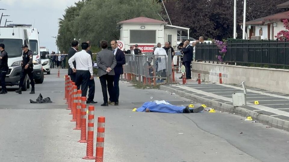 Adliyedeki kavga cinayetle bitti!