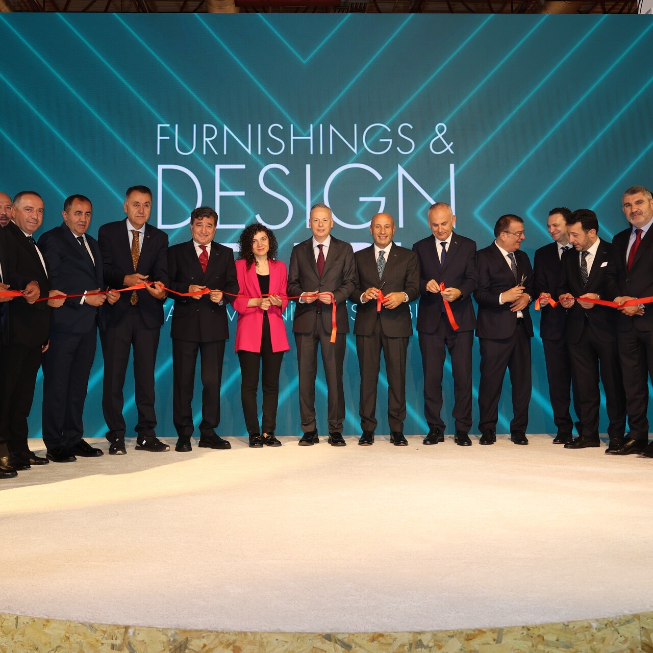 Furnishings & Design Istanbul kapılarını açtı