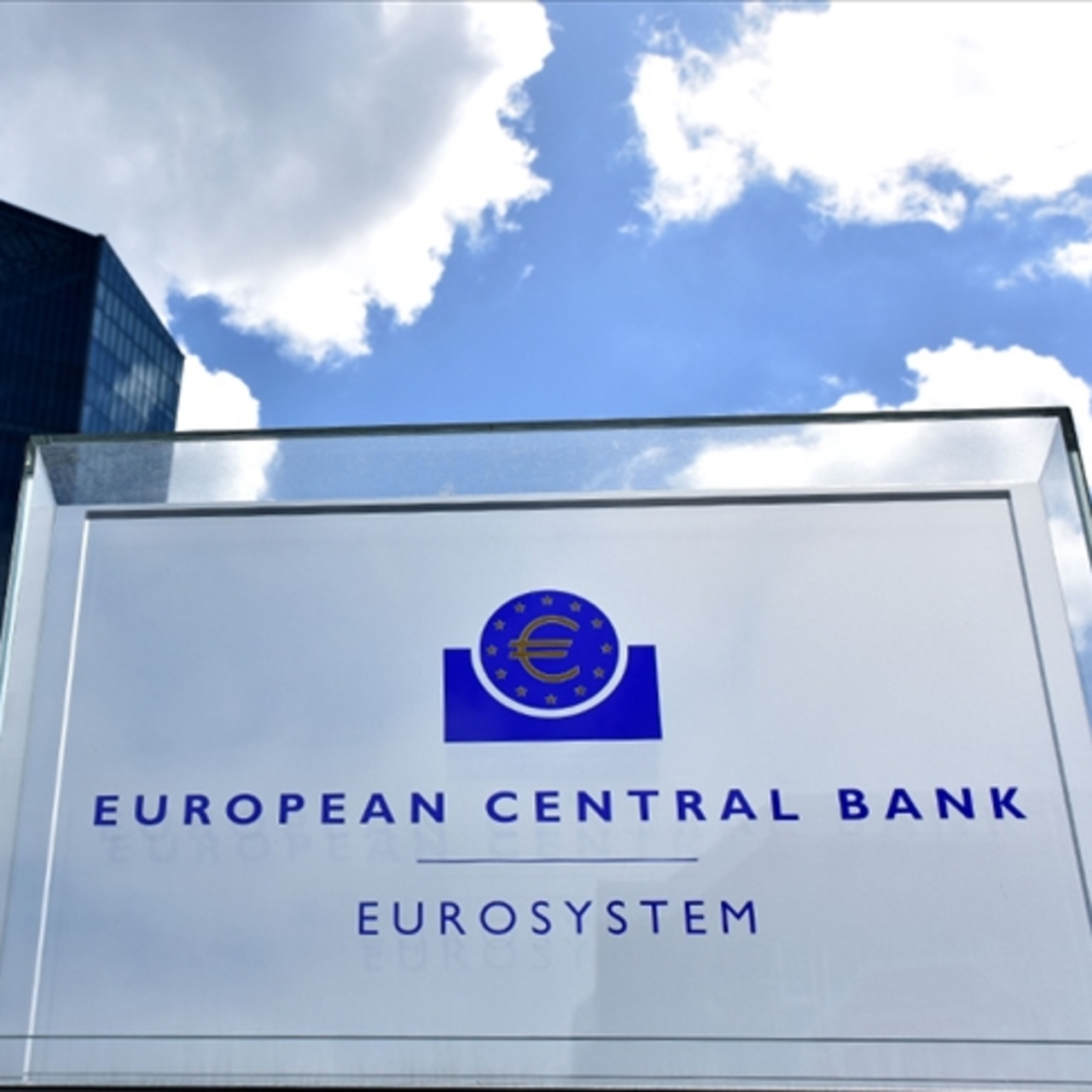 Euro Bölgesi'nde enflasyon beklentisi yükseldi