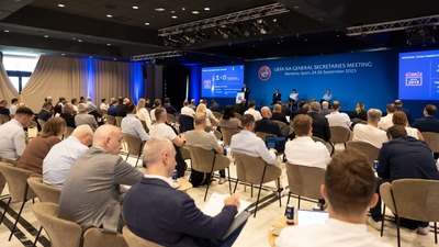 Ayaz, UEFA Genel Sekreterler Toplantısı'na katıldı