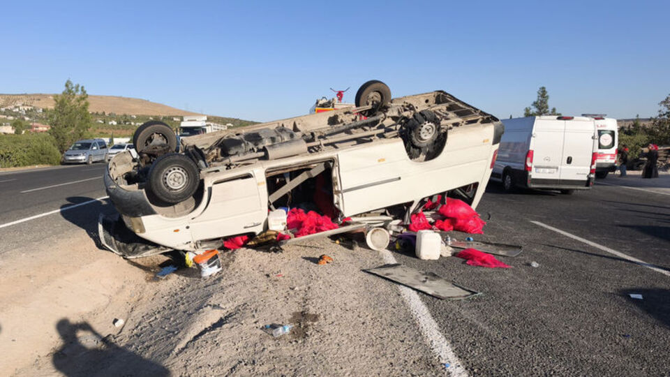Şanlıurfa'da kaza: 19 yaralı