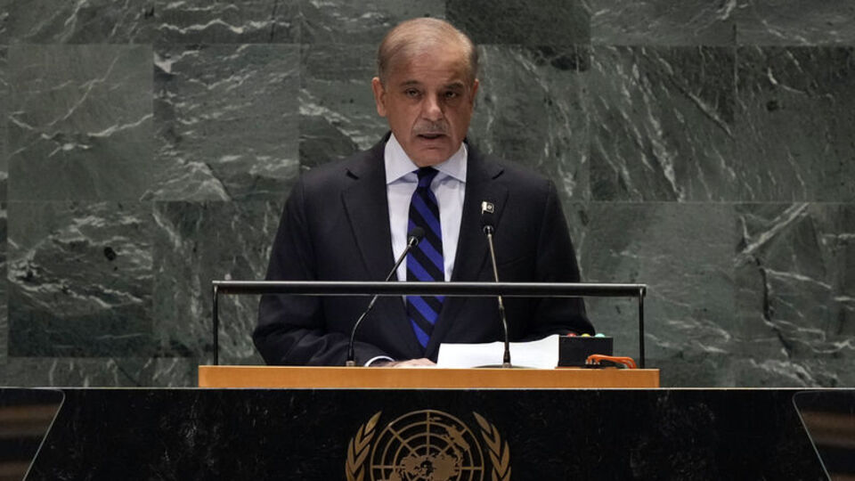 Şahbaz Şerif: 7 Hindistan uçağı hurdaya döndü